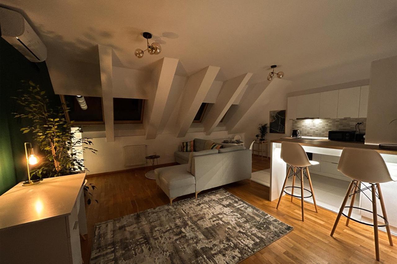 Downtown C22 Apartman Bukarest Kültér fotó