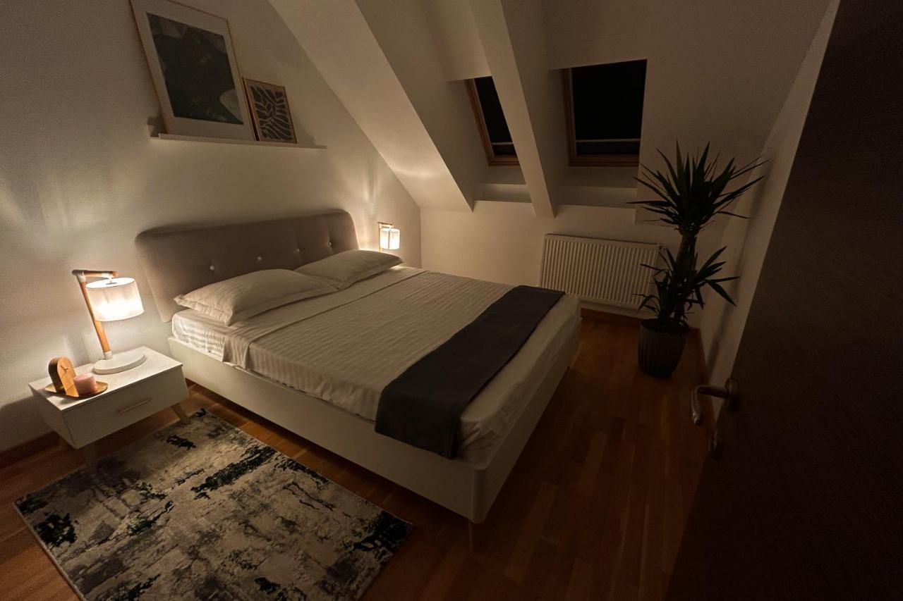 Downtown C22 Apartman Bukarest Kültér fotó